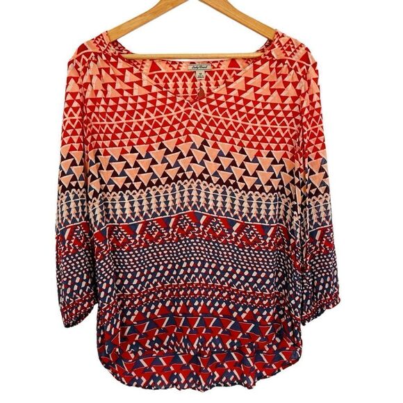 Lucky Brand triangle red and blue lightweight v neck top size medium - Picture 1 of 7